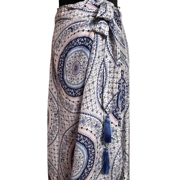 Calypso St. Barth Durna Medallion Silk Blue Cream Paisley Size Large - Picture 3 of 9